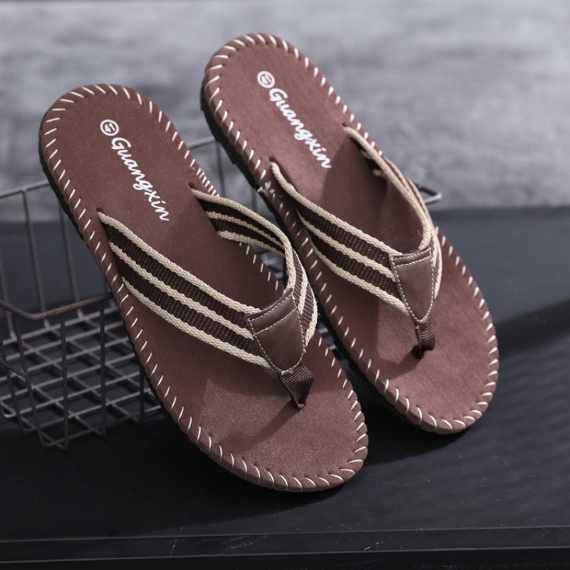 2024 Nye Sandaler Tøfler Sko Herre Sommer Sklisikre Mote Flipflops Strandsko Trend Menn