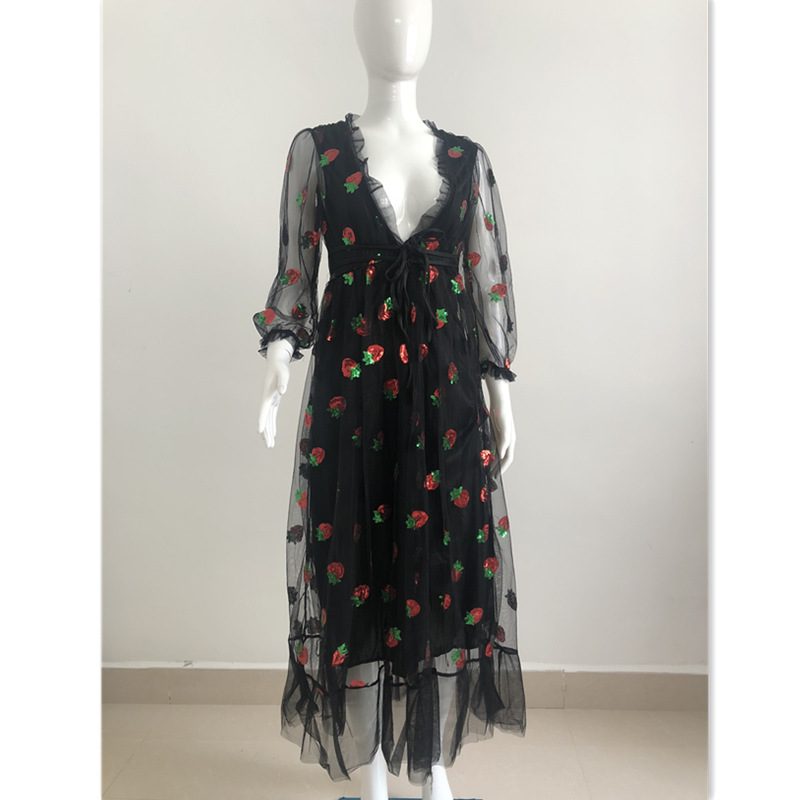 Black Strawberry Mesh Dress Paljetter Brodert Ruffles Stitching