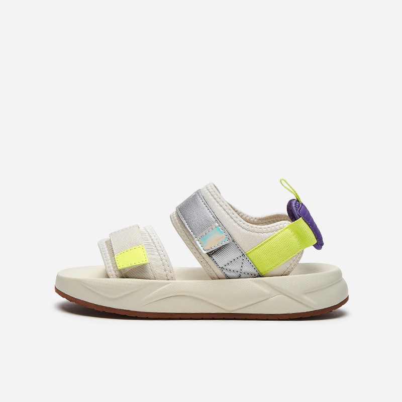 Nye Sandaler Sommer Ny Damemote Flat Sports Casual Borrelås Strandsko Kvinner