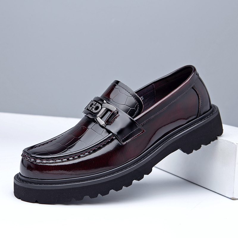 Svarte Kjolesko Herre 2024 Sommer Nye Horsebit Spenne Flate Sko Slip-on Loafers