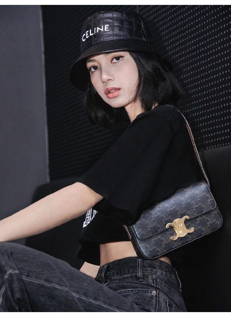 Sommeren 2024 Ny Advanced Texture Underarm Bag Baguette Bag One Shoulder Handbag Female Bag