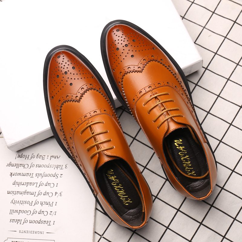 Menns Retro Business Formell Kjole Mote Sko Casual Flate Sko Brogue Sko Trendy Sko Sko