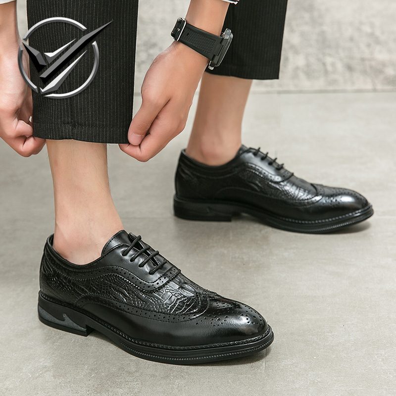 Plus Size Business Menn Fritidskjole Sko 46 Størrelse Høst Gentleman Brogue Sko Kjole Sko Trendy Dress Sko