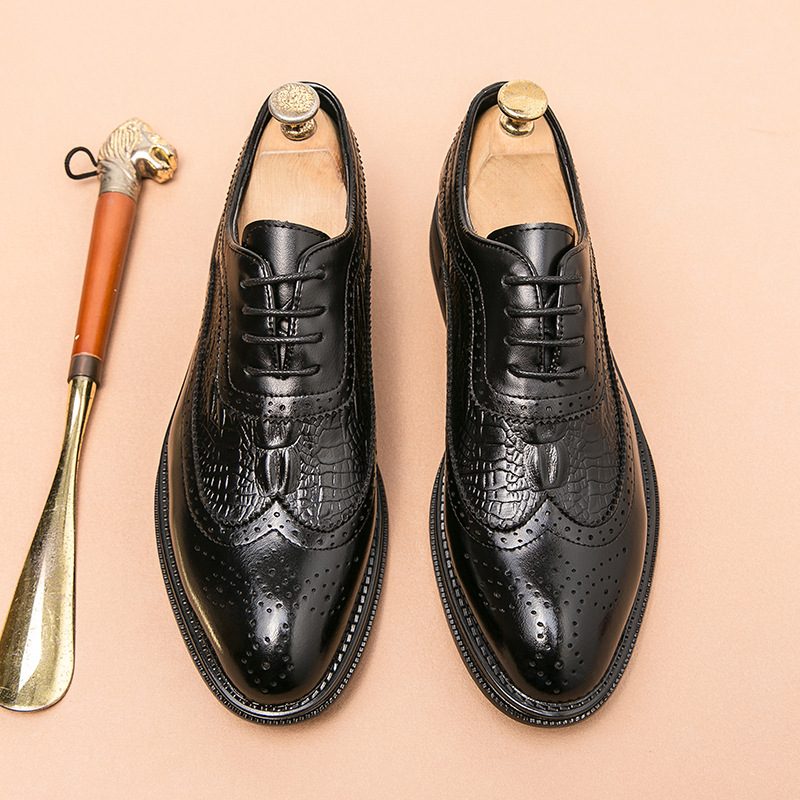 Plus Size Business Menn Fritidskjole Sko 46 Størrelse Høst Gentleman Brogue Sko Kjole Sko Trendy Dress Sko