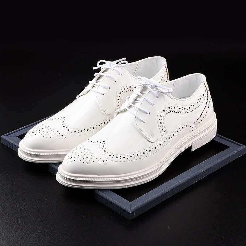 2024 Nye Menn Business Casual Brogue Sko Kjole Sko Lyst Skinn Hvit Svart Dress Sko