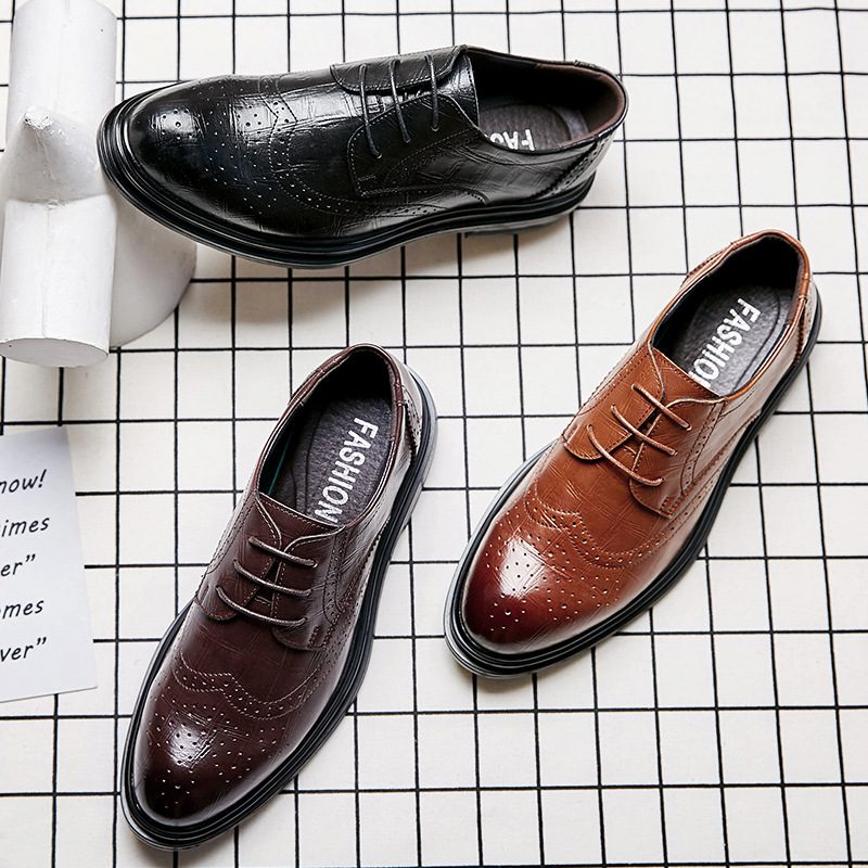 Herre Kjole Sko Ny Vår Ungdom Svart Business Casual Trend Brogue Sko Utskåret