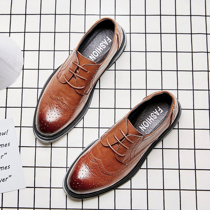 Herre Kjole Sko Ny Vår Ungdom Svart Business Casual Trend Brogue Sko Utskåret