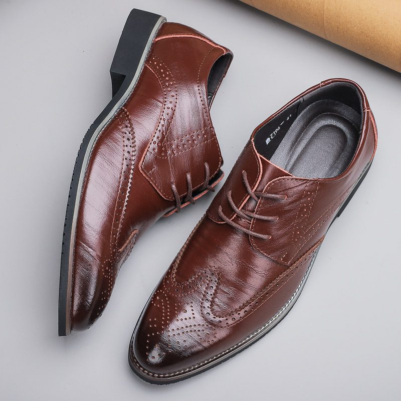 Herresko Brogue Sko Kjole Sko Business Casual Sko Stor Størrelse Vår Lav Topp Utskåret Skinn Overflate Gentleman